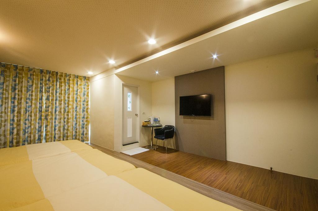 Sunny House Apartamento Luodong Quarto foto