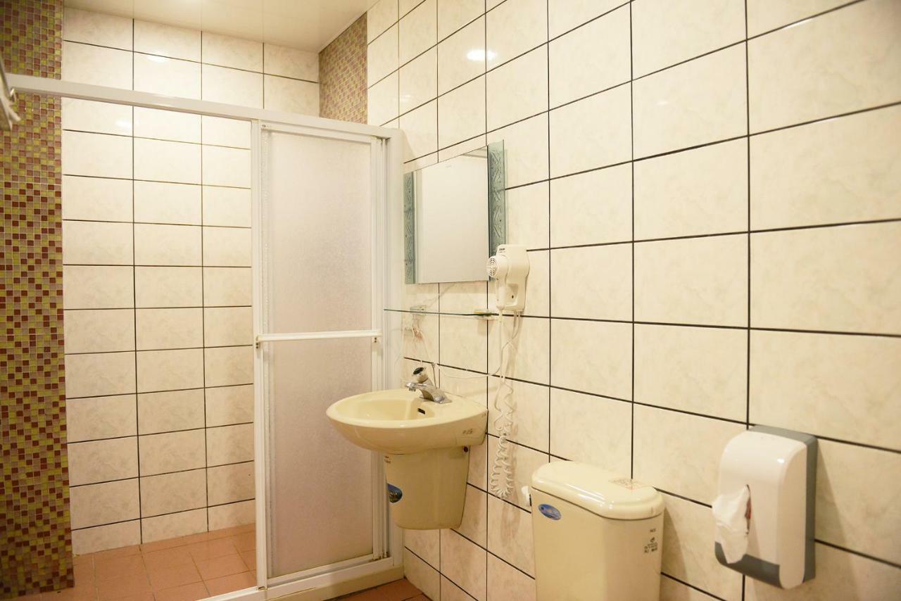 Sunny House Apartamento Luodong Exterior foto